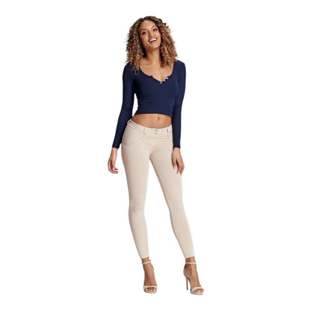Freddy WR.UP Low-Rise 7/8 Length Pants - Size S, Light Beige - Picture 9 of 11